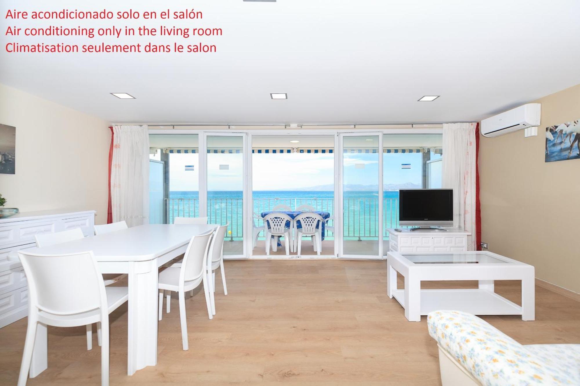 Uhc Acantilados Family Apartments Salou Ngoại thất bức ảnh